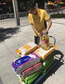 蘇寧小店818半價日銷售觀察 野里河大米銷量奪冠，成人用品表現(xiàn)亮眼