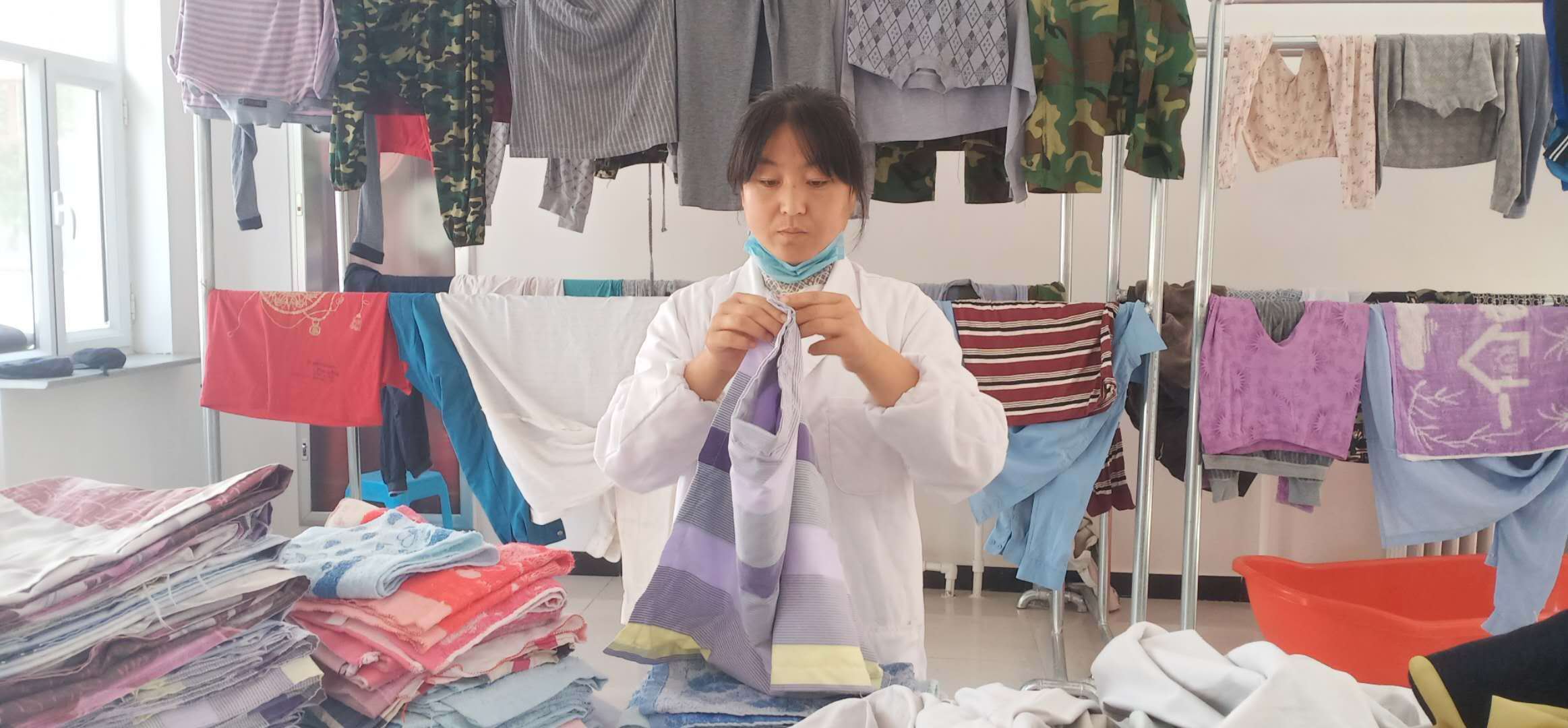 克什克騰旗 關(guān)注女性健康，與愛同行——從服飾視角看新時代女性發(fā)展